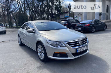 Купе Volkswagen CC / Passat CC 2011 в Киеве