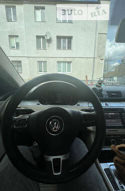 Купе Volkswagen CC / Passat CC 2010 в Львові