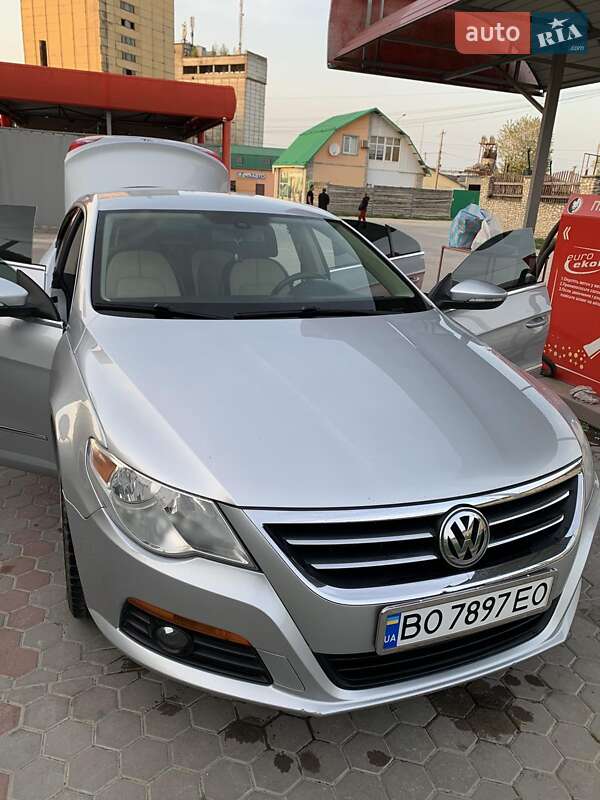 Купе Volkswagen CC / Passat CC 2008 в Кременце