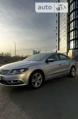 Купе Volkswagen CC / Passat CC 2013 в Киеве