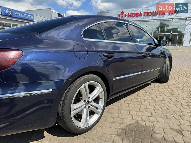 Купе Volkswagen CC / Passat CC 2012 в Мукачево