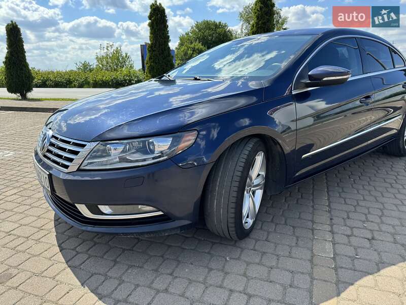 Купе Volkswagen CC / Passat CC 2012 в Мукачево