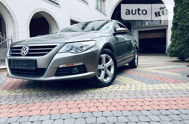 Купе Volkswagen CC / Passat CC 2010 в Тячеве