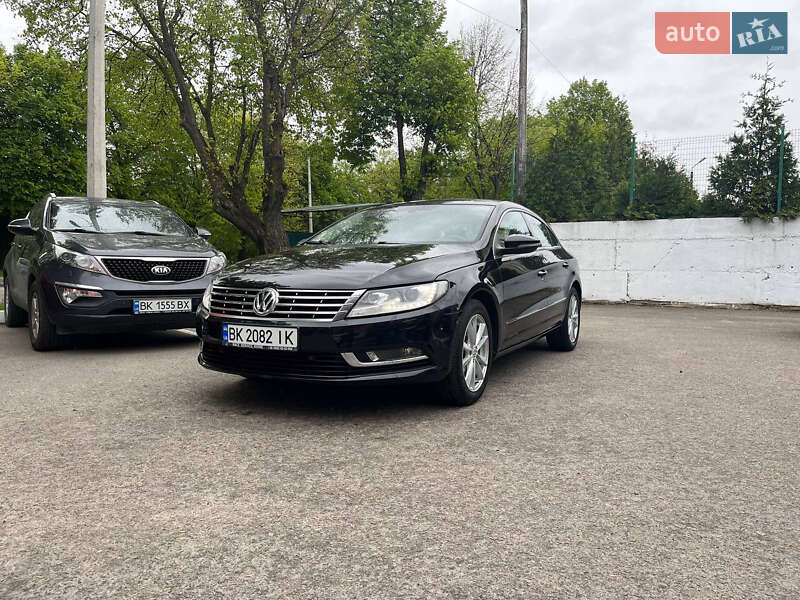 Купе Volkswagen CC / Passat CC 2013 в 