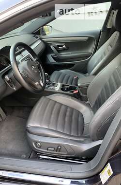 Купе Volkswagen CC / Passat CC 2012 в Киеве