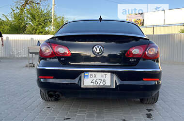 Купе Volkswagen CC / Passat CC 2010 в Староконстантинове