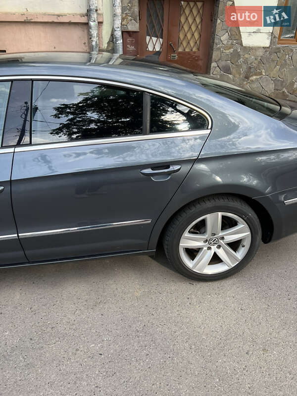 Купе Volkswagen CC / Passat CC 2013 в Черновцах