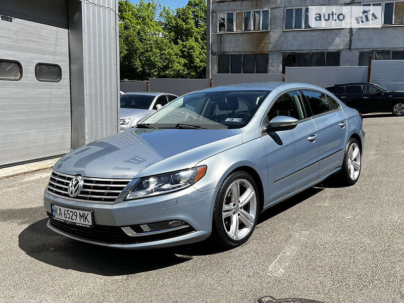 Купе Volkswagen CC / Passat CC 2012 в Киеве