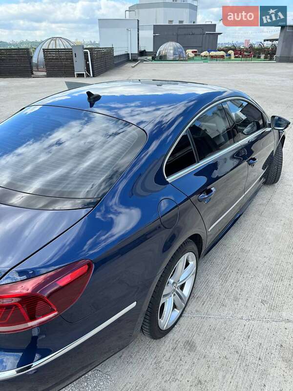 Купе Volkswagen CC / Passat CC 2014 в Києві