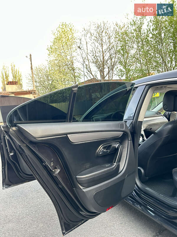 Купе Volkswagen CC / Passat CC 2013 в Кам'янець-Подільському