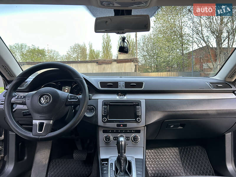 Купе Volkswagen CC / Passat CC 2013 в Кам'янець-Подільському
