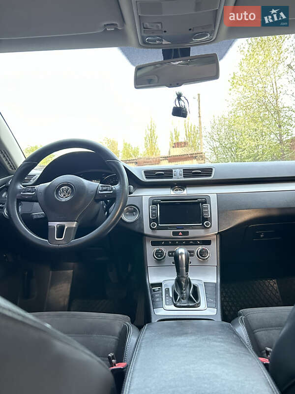 Купе Volkswagen CC / Passat CC 2013 в Кам'янець-Подільському