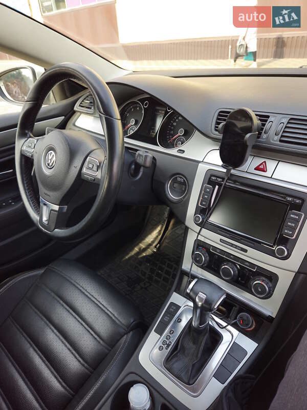 Купе Volkswagen CC / Passat CC 2010 в Броварах