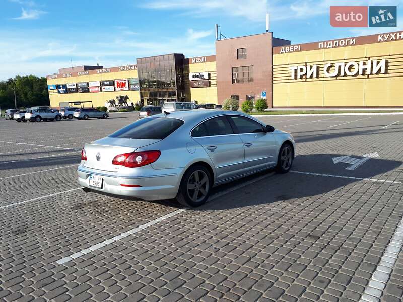 Купе Volkswagen CC / Passat CC 2011 в Львові