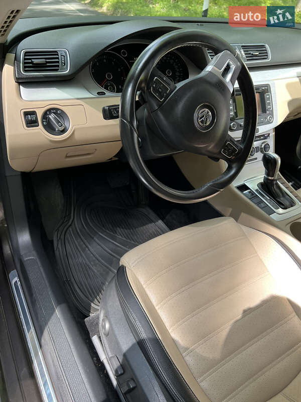 Купе Volkswagen CC / Passat CC 2014 в Луцке