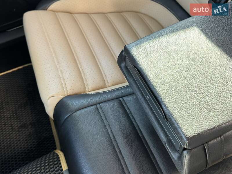 Купе Volkswagen CC / Passat CC 2012 в Львове