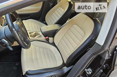 Купе Volkswagen CC / Passat CC 2013 в Киеве