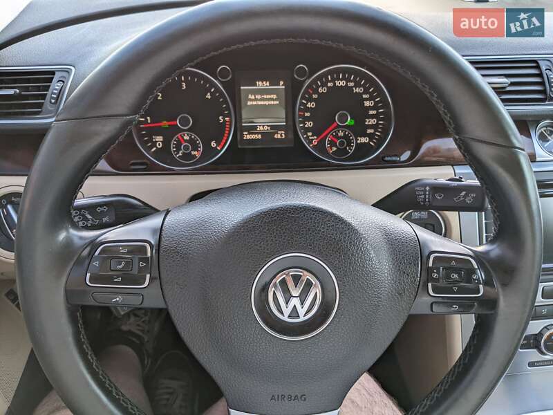 Купе Volkswagen CC / Passat CC 2012 в Рівному