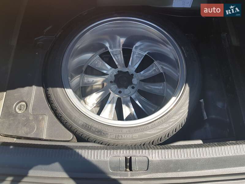 Купе Volkswagen CC / Passat CC 2013 в Трускавці
