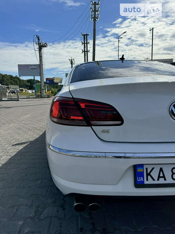 Купе Volkswagen CC / Passat CC 2013 в Киеве