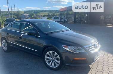 Купе Volkswagen CC / Passat CC 2011 в Золочеві