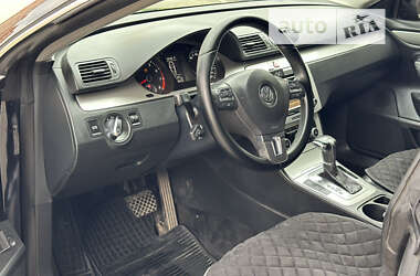 Купе Volkswagen CC / Passat CC 2010 в Хмельницькому