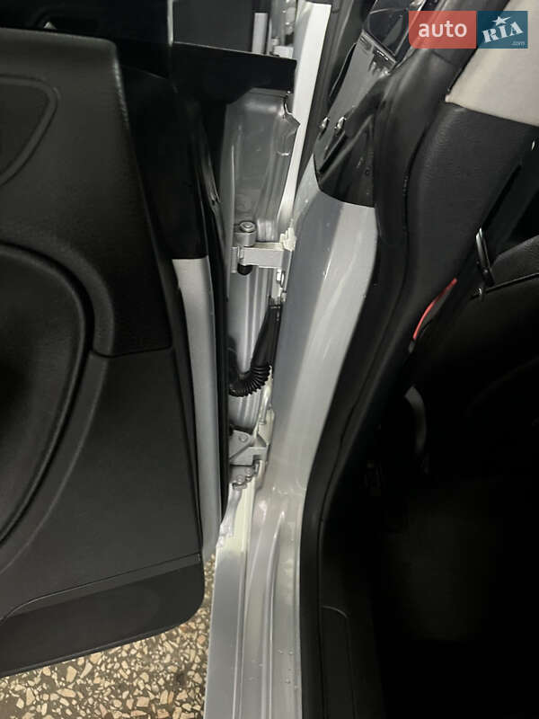Купе Volkswagen CC / Passat CC 2010 в Виннице