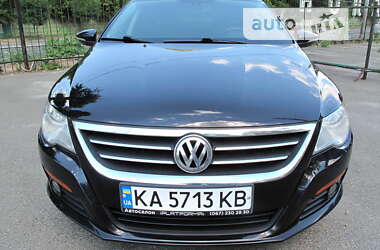 Купе Volkswagen CC / Passat CC 2010 в Києві