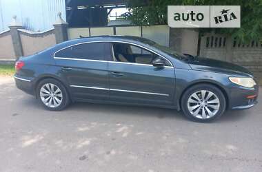 Купе Volkswagen CC / Passat CC 2010 в Чернівцях