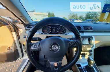 Купе Volkswagen CC / Passat CC 2013 в Львові