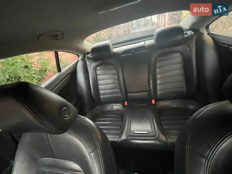 Купе Volkswagen CC / Passat CC 2010 в 