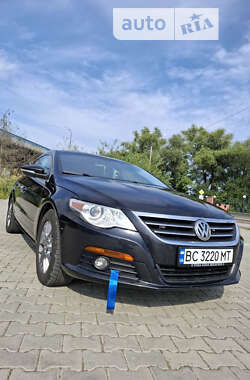 Купе Volkswagen CC / Passat CC 2010 в Виноградові