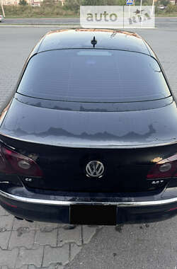 Купе Volkswagen CC / Passat CC 2010 в Староконстантинове