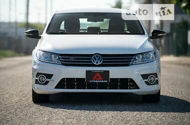 Купе Volkswagen CC / Passat CC 2015 в 