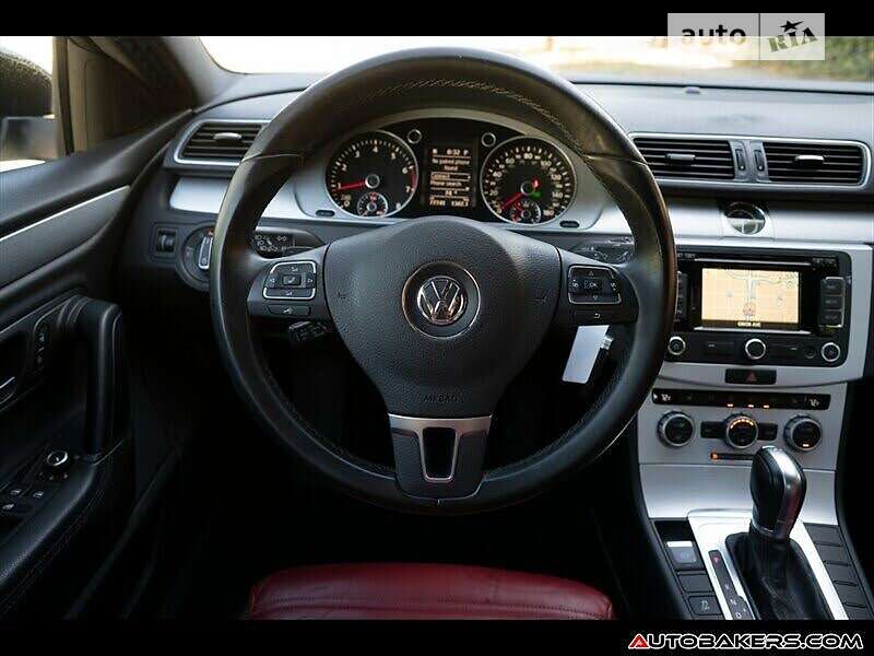 Купе Volkswagen CC / Passat CC 2015 в Львові