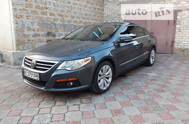 Купе Volkswagen CC / Passat CC 2010 в Херсоні