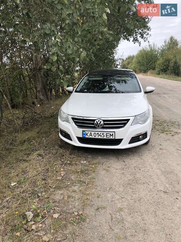 Купе Volkswagen CC / Passat CC 2010 в Барановке