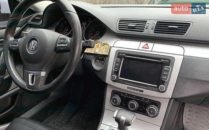 Купе Volkswagen CC / Passat CC 2010 в Вільнянську
