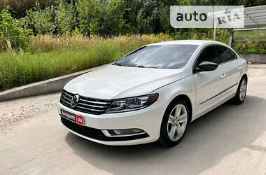 Купе Volkswagen CC / Passat CC 2014 в Киеве