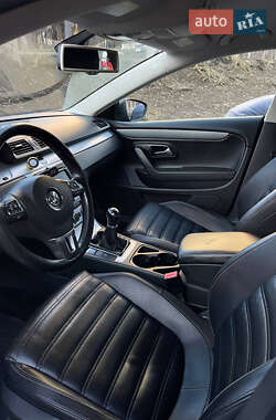 Купе Volkswagen CC / Passat CC 2013 в 