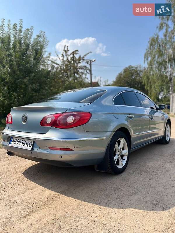 Купе Volkswagen CC / Passat CC 2011 в Виннице