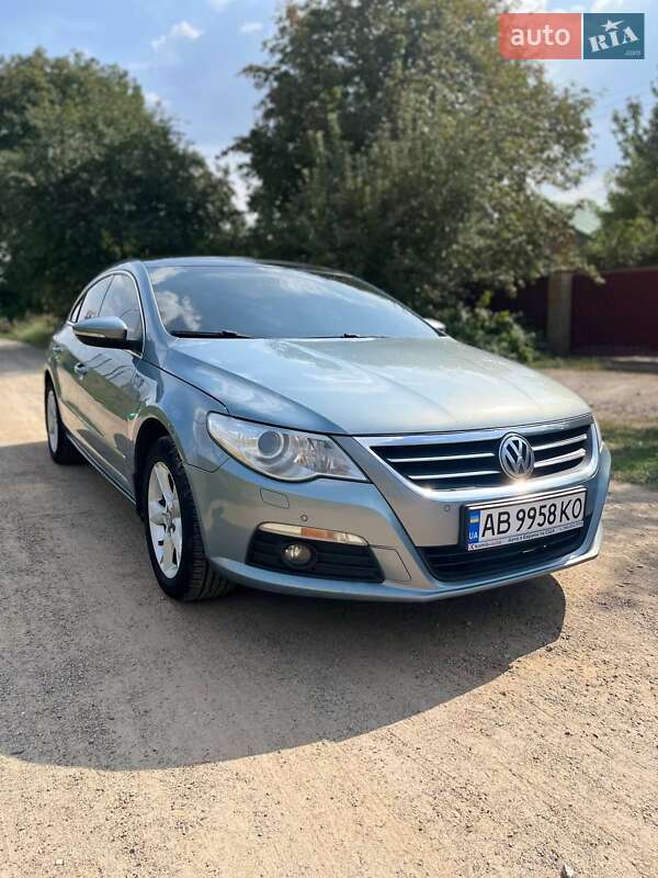 Купе Volkswagen CC / Passat CC 2011 в Виннице