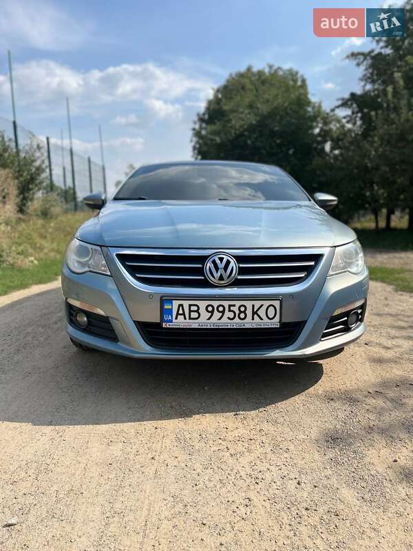 Купе Volkswagen CC / Passat CC 2011 в Виннице