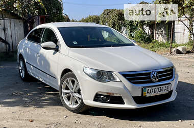 Купе Volkswagen CC / Passat CC 2011 в Мукачевому