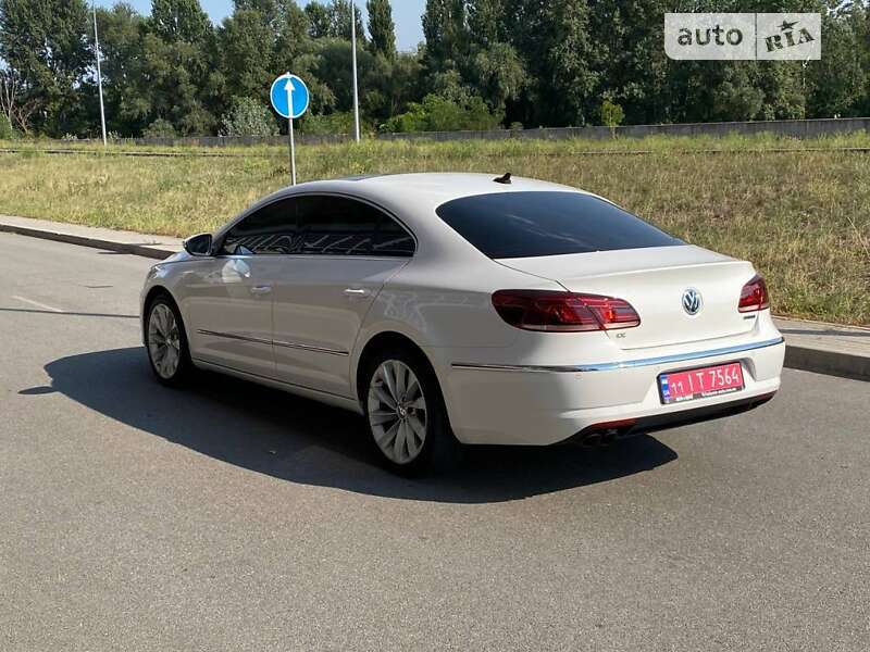 Купе Volkswagen CC / Passat CC 2014 в Києві