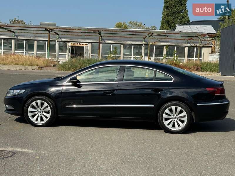 Купе Volkswagen CC / Passat CC 2014 в Киеве