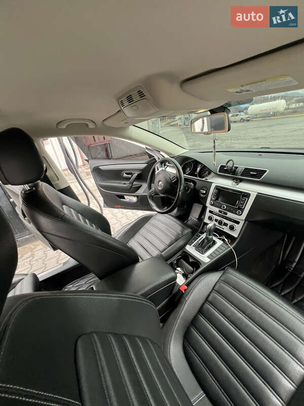 Купе Volkswagen CC / Passat CC 2014 в Староконстантинове