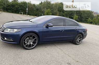 Купе Volkswagen CC / Passat CC 2014 в Львове