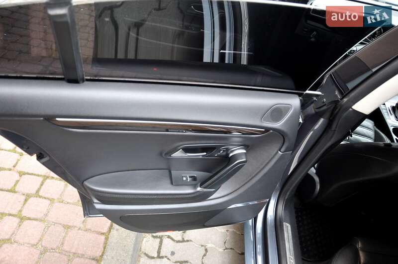 Купе Volkswagen CC / Passat CC 2013 в Львове