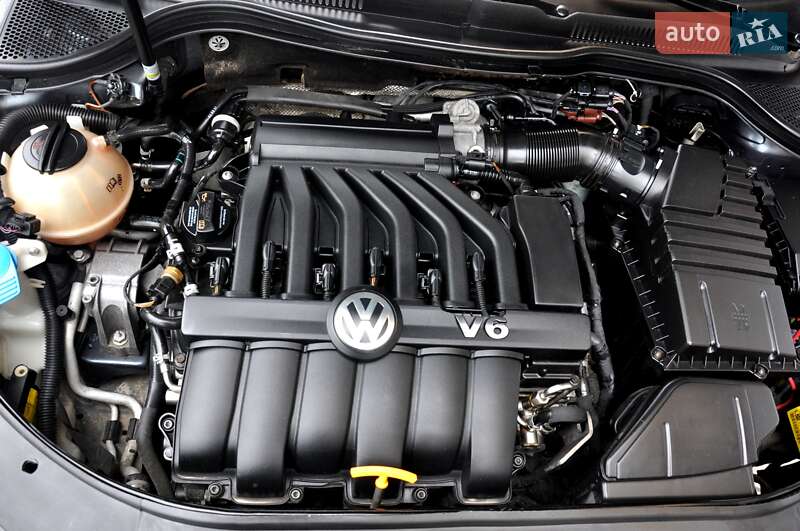 Купе Volkswagen CC / Passat CC 2013 в Львове